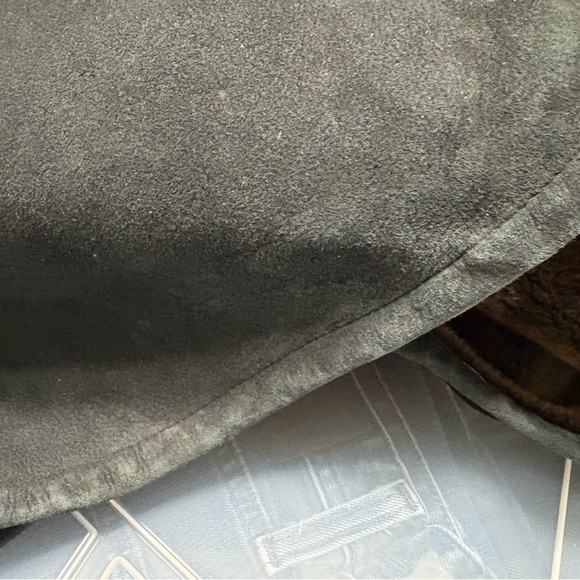 Beautiful Shearling Coat - Picture 12 of 16